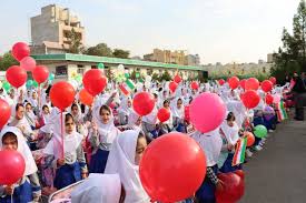 مهر دانش، مهر ایثار؛ روایت شبکه دو از آغاز مدارس و هفته دفاع مقدس