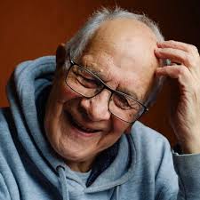 I'm 92 and still healthy. My thriving social life is the key