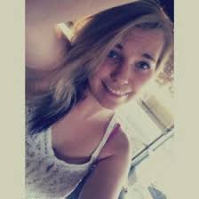 Courtney Comstock (putonasmile)