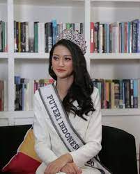 12 potret perjuangan ayu maulida dari awal hingga ke miss universe. Ayu Maulida Indonesia 2020