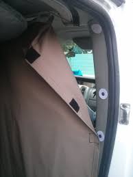 Rideaux Interieurs Juillet 2014 On Utilise Habituellement Les 3 Rideaux Occultants Midland Pour Renault T Trafic Amenage Voiture Caravane Astuces Camping Car