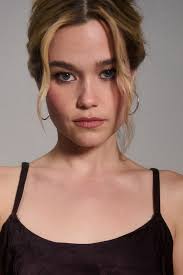 The White Lotus's Sarah Catherine Hook knows who you think she looks like