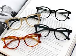 一つあるとおしゃれの幅が広がる キナリノ読者におすすめ メガネブランド 12選 キナリノ 眼鏡 ブランド おすすめ 有名人