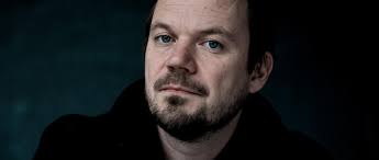 Peter Sommer ville skrive en simpel kærlighedssang