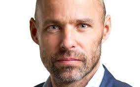 Thomas Bruning (NVJ): Versterk de positie van de hoofdredacteuren bij de  publieke omroep