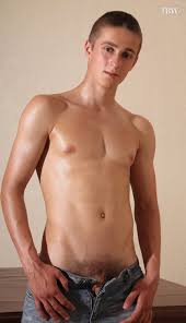 Athletic body teen boy Oswald | Boy Post - Blog about gay boys and twinks  18+