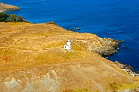 It's first light was a lens lantern on a post erected in 1888. Cattle Point Lighthouse In San Juan Island Wa United States Lighthouse Reviews Phone Number Marinas Com