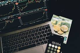 How to Earn Your First Dollars with Crypto: A Beginner's Guide