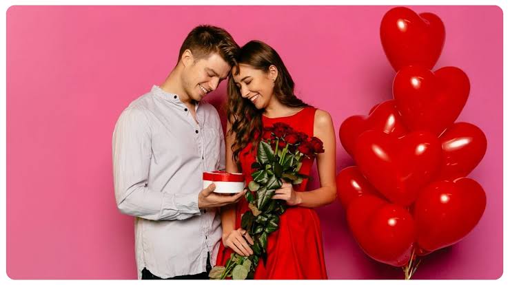 Valentine's Day Outfit Ideas 2026: Dresses for Every Date Plan | Aza  Editorials