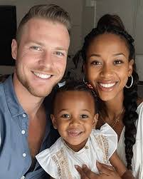 Hattie Deloach's Instagram, Twitter & Facebook