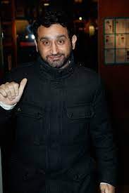 «il faut le dire, je suis désolé, mais nous sommes un pays qui aime se plaindre». Cyril Hanouna Deteste Qui Veut La Peau D Hanouna Marie Claire