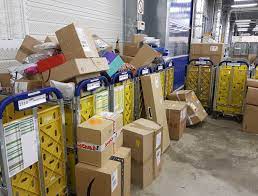 Les appareils de la compagnie (boeing 737 quick change ou qc) transportent des passagers le jour sous numéro de vol air france, air inter, air charter ou, à de rares occasions, corsair. Thionville Societe Colis Jamais Recus La Poste Reconnait Des Dysfonctionnements