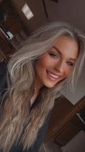 ISO Dresses & booties/boots! Sizes M/L & shoes size 9! Preferably above the  knee/mini but long sleeve to get me through the rest of the cold season!  (Im too short to pull