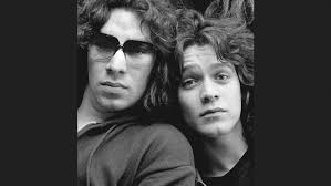 Nagpakatotoo si Alex Van Halen tungkol sa mga pinagdaanan ng kapatid niya  sa kalusugan, at sa tensyon nila ni David Lee Roth : r/vanhalen