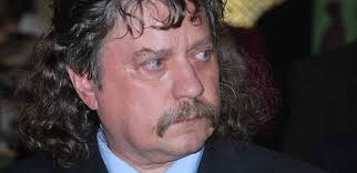 Profesor Keller je znechucen Nečasem. Licoměrný a možná podplacený