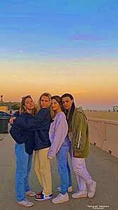 See more ideas about aesthetic, best friend photography, bff photoshoot. Pin By Joseylis7 On Homie Friend Poses Friend Photos Cute Friend Pictures