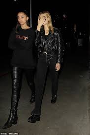 Полное имя — никола энн пельтц (nicola anne peltz). Brooklyn Beckham Enjoys A Dinner Date With Nicola Peltz In Hollywood Amid Romance Rumours Daily Mail Online