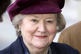 Keeping Up Appearances🌍Patricia Routledge