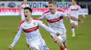 The best gifs are on giphy. Josip Brekalo L Kann Sein Gluck Nach Seinem Traum Knaller Kaum Fassen Simon Terodde Eilt Ihm Zum Jubel Herbei Vfb Vfb Stuttgart Bundesliga