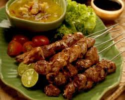 Dan istimewanya, bumbu ini dibuat dari tempe yang dihancurkan hingga halus. Aneka Ragam Sate Dengan Rasa Yang Khas Bisa Kamu Coba Di Kota Jogja Limakaki