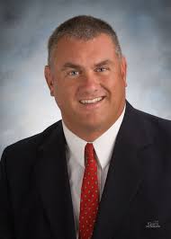 Suess receives Chamber's Archway Award