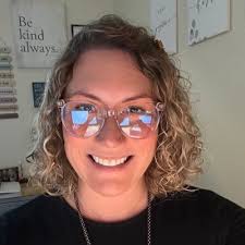 Ashley Natoli's Instagram, Twitter & Facebook