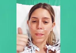 Denise Hutter "tumbada" por #Covid19, Justo cuando estaba por viajar a  vacunarse Denisse compartió un video de cómo se veía en su quinto día.  Después ya no tuvo fuerzas. Recién dos semanas