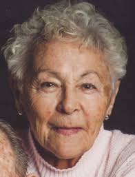 Mme Adrienne Doucet — Résidence funéraire Steve L. Elkas