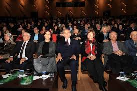 Denizli'de yapımı tamamlanan 'nihat zeybekci kongre ve kültür merkezi' törenle hizmete girdi. Pamukkale Haber