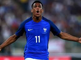 Anthony martial is the cousin of alexis martial (without club). Anthony Martial Zieht Em Fazit Es War Desastros Goal Com