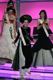 Đăng quang ngôi vị hoa hậu việt nam 2006, mai phương thúy sau 14 năm vẫn giữ được sức hút rất lớn. Nhan Sáº¯c Hoa Háº­u Mai PhÆ°Æ¡ng Thuy Thay Ä'á»•i Ra Sao Sau 12 NÄƒm Ä'Äƒng Quang Viá»‡t Nam Má»›i
