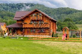 Pachetele cu pensiune completa oferite de hotelurile din bran, romania 2021 includ cazarea, micul dejun, pranzul si cina. Cazare Pensiuni Bran Moeciu FÄrÄ Intermediari HartÄ Tarife Èi RezervÄri