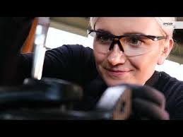 Dana Spicer's Instagram, Twitter & Facebook