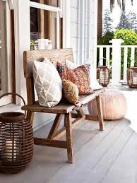40 Ideas For Warm And Welcoming Porches Front Porch Decorating Porch Decorating Decor