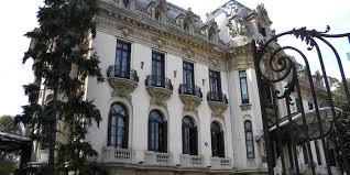 1, poema română, ce se încheia cu imnul regal. George Enescu Museum Sightseeing Bucharest