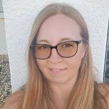 Lori Slechta's Instagram, Twitter & Facebook