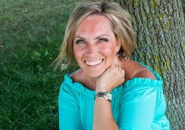 Roxanne Harris's Instagram, Twitter & Facebook