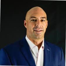 Caterpillar wants its dealers to hire 40,000 new technicians in two years  to stem a global shortage"