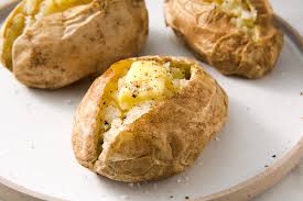 You Can Microwave A Baked Potato Before Your Oven Even Preheatsdelish Baked Potato Microwave Potatoes In Microwave Cooking Baked Potatoes