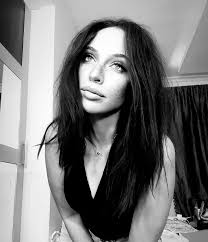 Shades Of 32 🤍🖤'