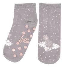 Les modèles de chaussettes de femme sont innombrables. Chaussettes D Interieur Femme Isotoner Fr