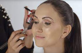 For those with oily skin reach for the l. How To Apply Makeup Like A Pro