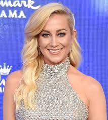 Country Music's Blonde Bombshells: Photos