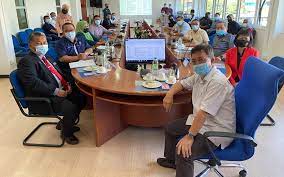 Majlis ini telah ditubuhkan pada 1 januari 1962 untuk memberi perkhidmatan yang berbentuk pembangunan dan sosial. Joachim Lawat Pejabat Daerah Lahad Datu Bincang Isu Poic Jesselton Times