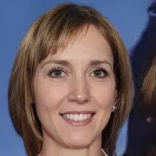 Julie Heiser's Instagram, Twitter & Facebook