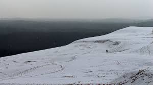 De La Neige Sur La Dune Du Pilat Un Paysage Lunaire Cela N Etait Pas Arrive Depuis 7 Ans Dune Du Pilat Paysage Lunaire Jour J