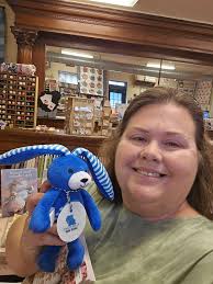 Aside from the 2 amazing Days of Dan Hipp variants, this is probably the  best looking shop I've had in a while.