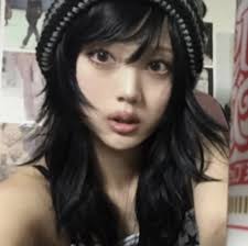 Drew a girl from pinterest😉