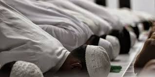 40 Kata-kata Bijak Hari Jumat, Penuh Makna dan Menyejukkan Hati |  merdeka.com