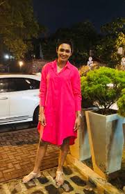 Paboda sandeepani is very famous sri lankan teledrama actress and she is daughter of famous sri lankan actress geetha kanthi jayakodi. Yureni Noshika S Feet Wikifeet
